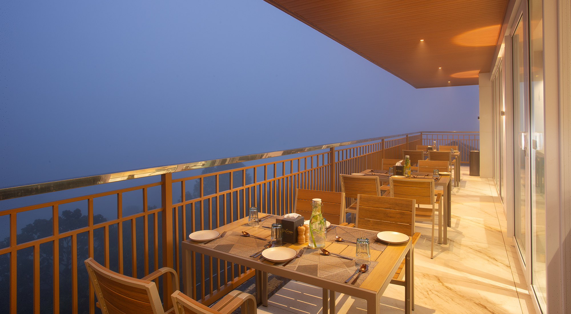 Le Crown Hotel, Four-star Business Class Hotel Vagamon