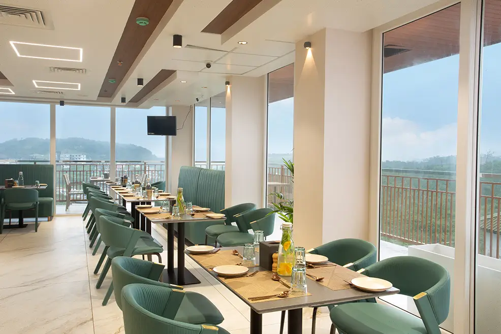 Le Crown Hotel, Four-star Business Class Hotel Vagamon